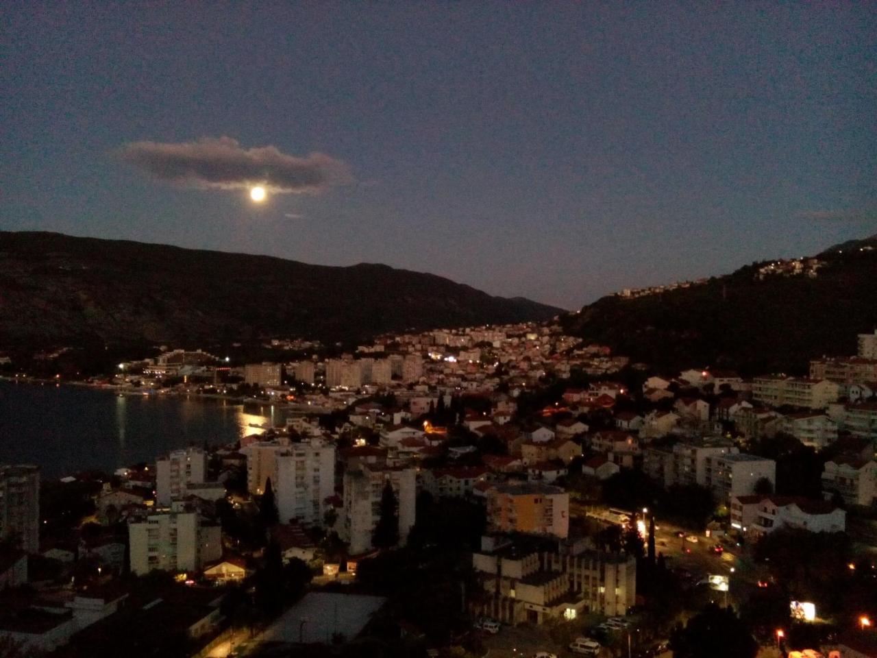 Apartmani Lovor Herceg Novi Exterior photo